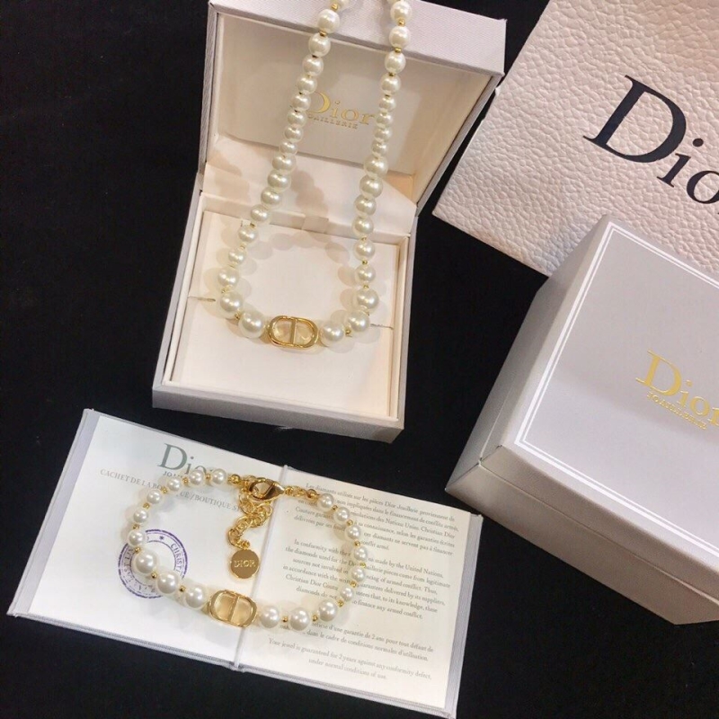 Christian Dior Necklaces